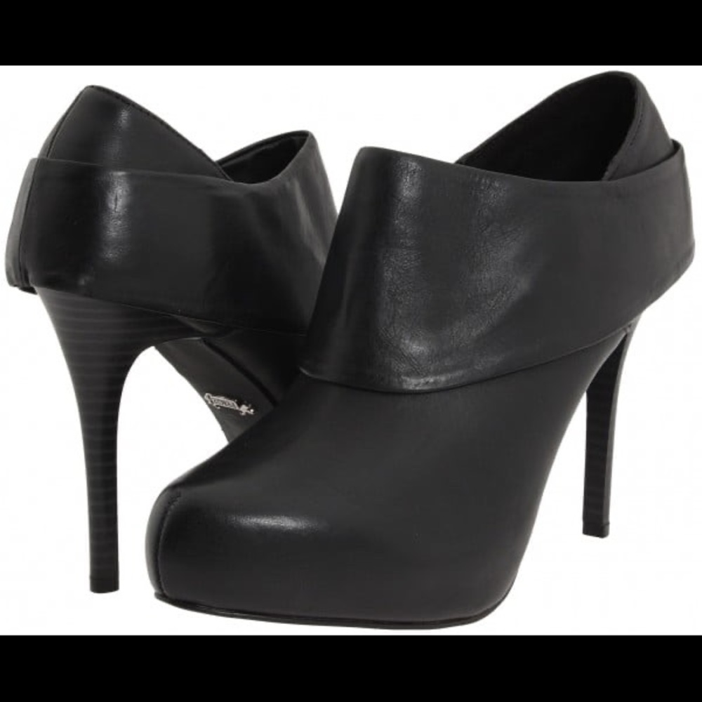 Fergie General Too Booties - Black Leather - Size 8M